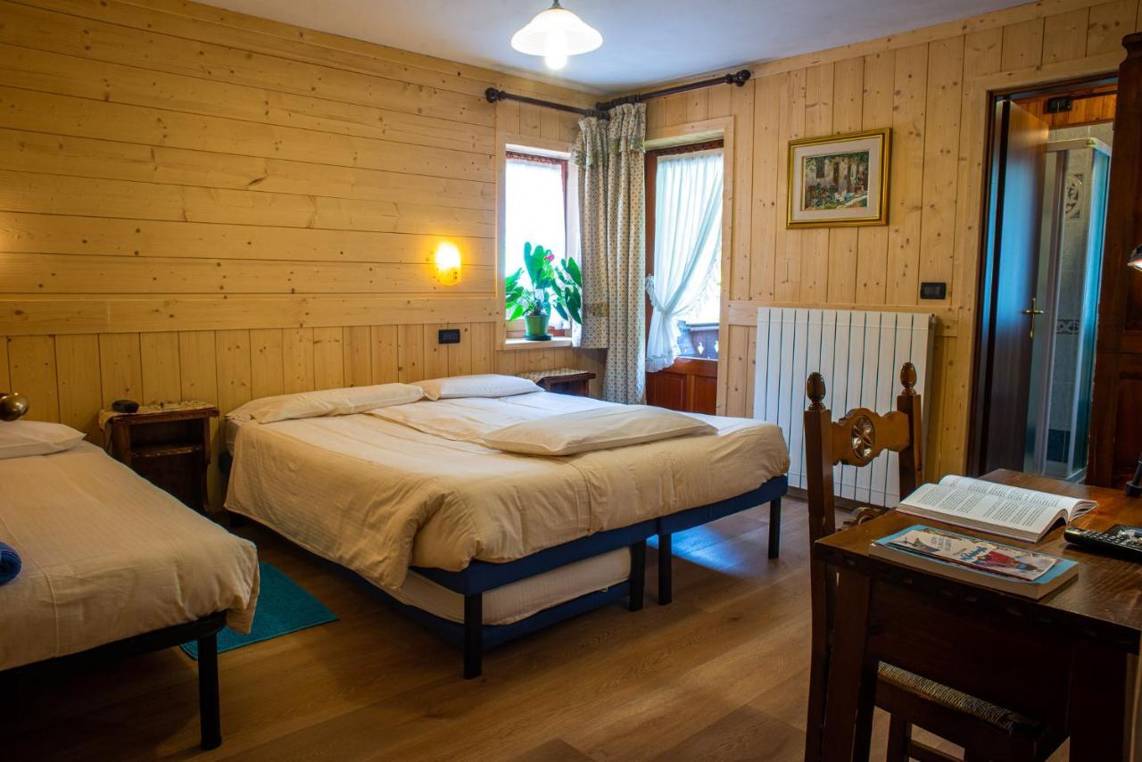 Hotel Santa San Champoluc Esterno foto