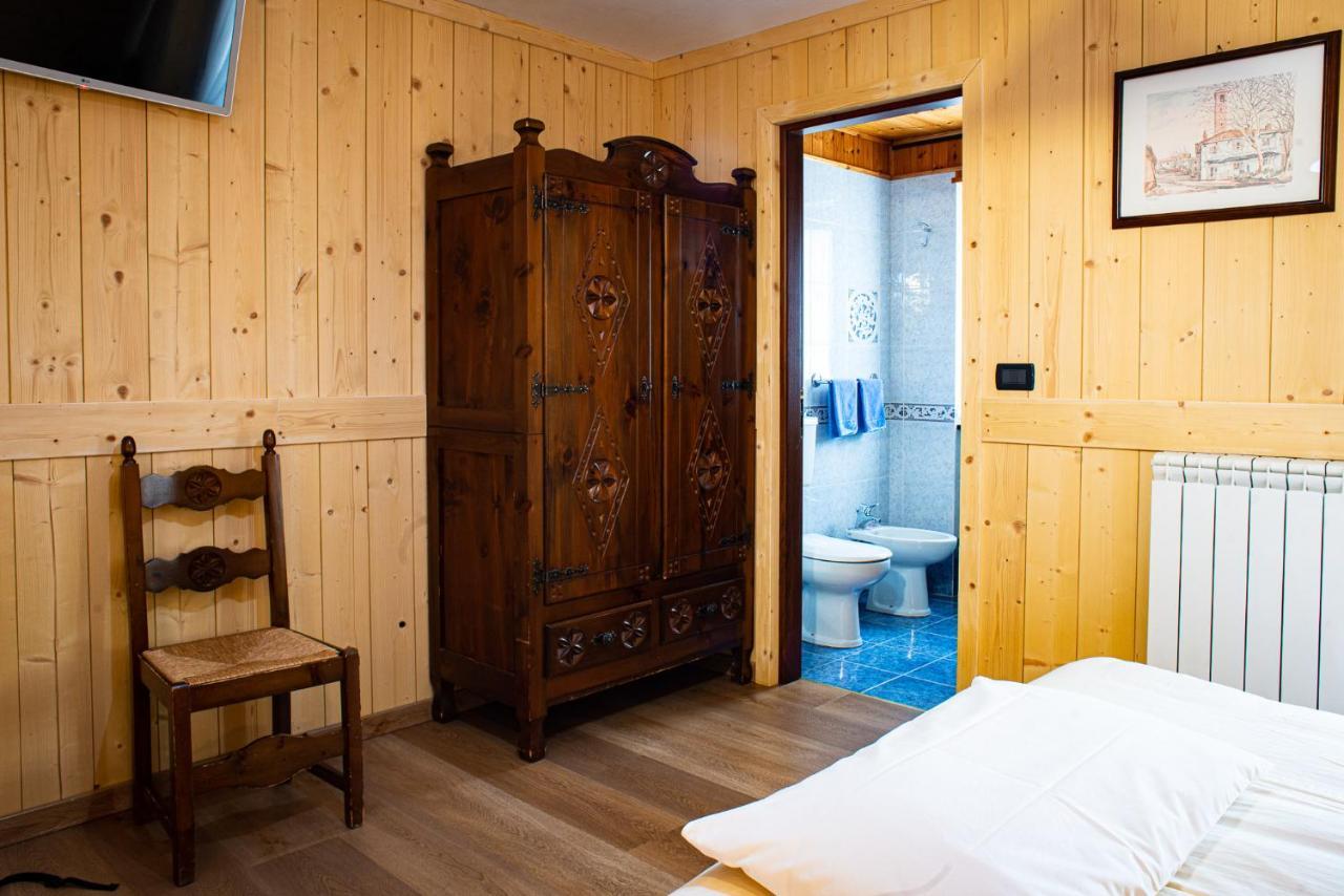 Hotel Santa San Champoluc Esterno foto