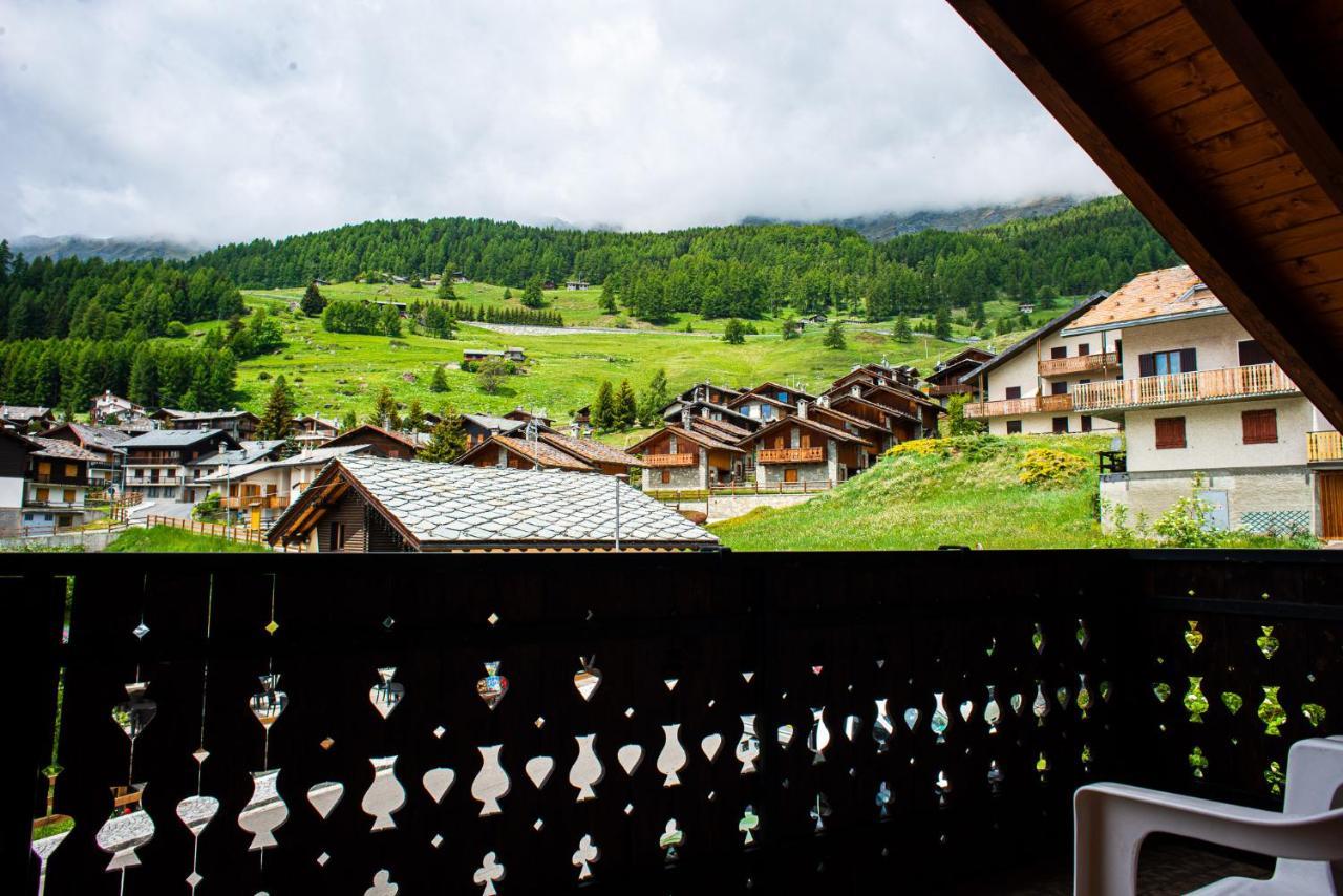 Hotel Santa San Champoluc Esterno foto