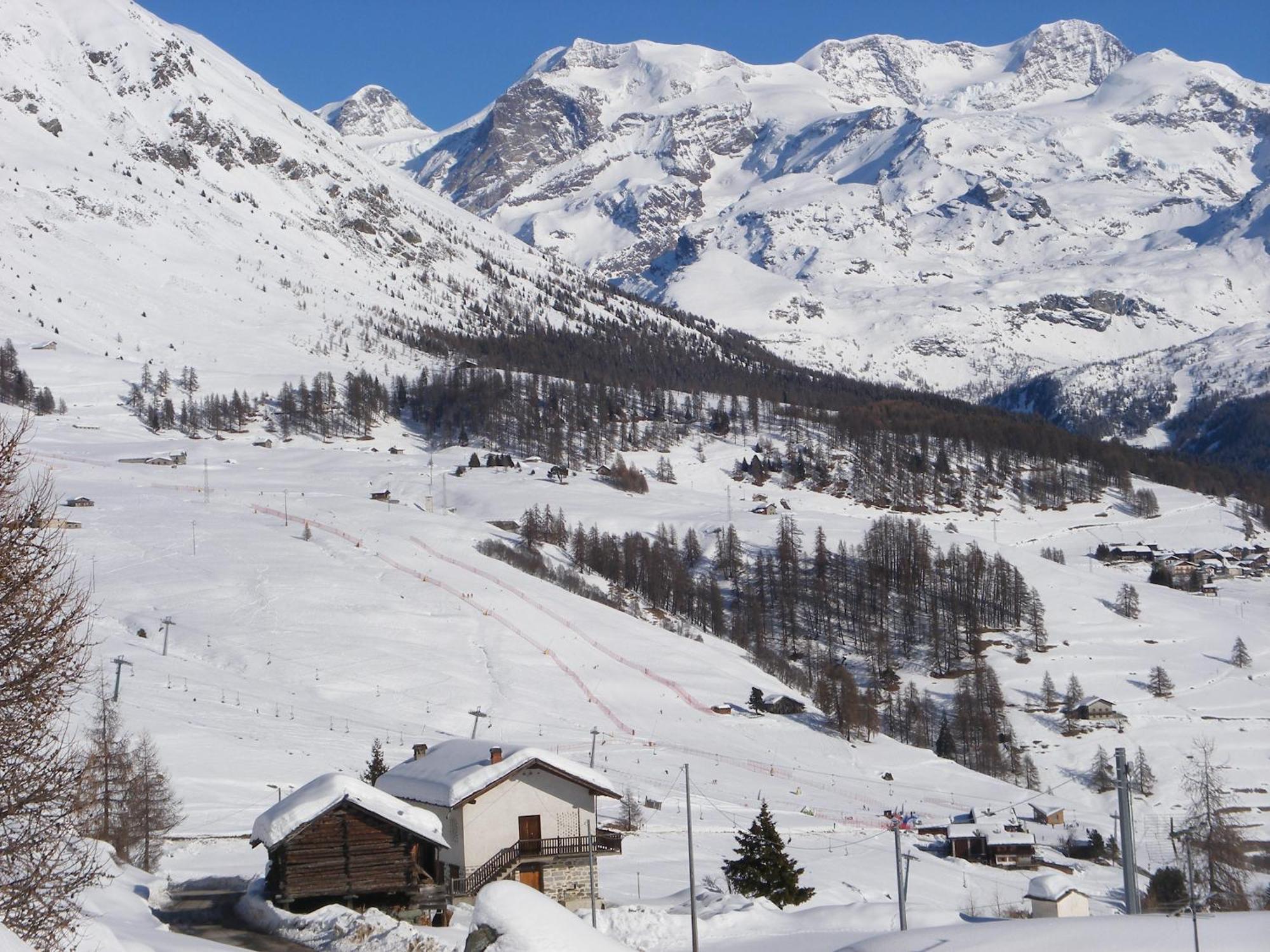 Hotel Santa San Champoluc Esterno foto